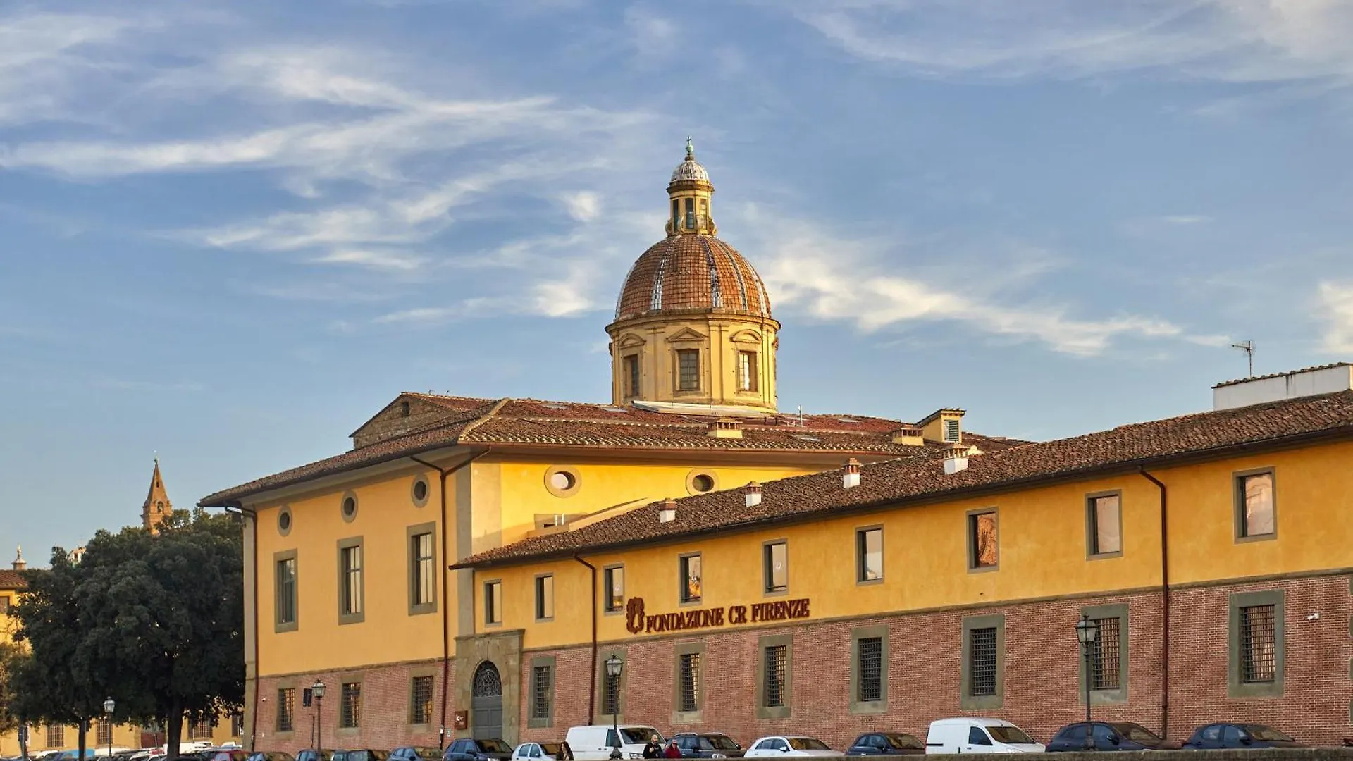 Lungarno Marvelous Apartment With Private Parking Florence
